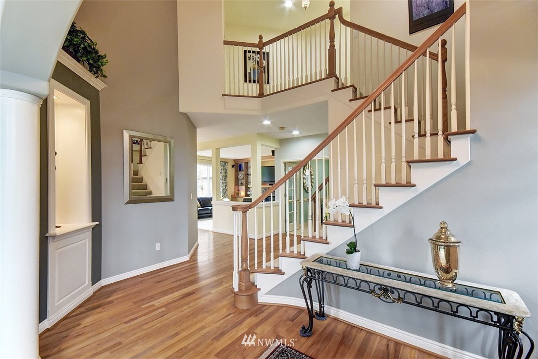 2521 201st Street Southeast Bothell, WA 98021 - Photo 2 of 25