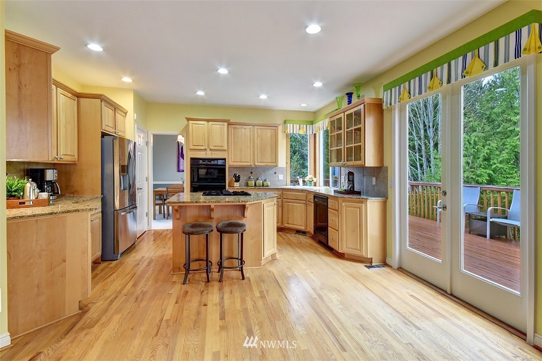 2521 201st Street Southeast Bothell, WA 98021 - Photo 7 of 25