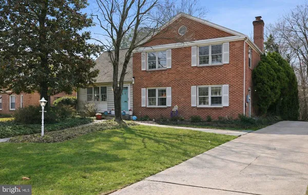 $925,000 | 8406 Geneva Mason Road, Potomac, MD 20854