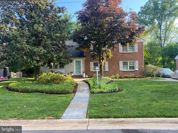 $899,900 | 8406 Geneva Mason Road, Potomac, MD 20854