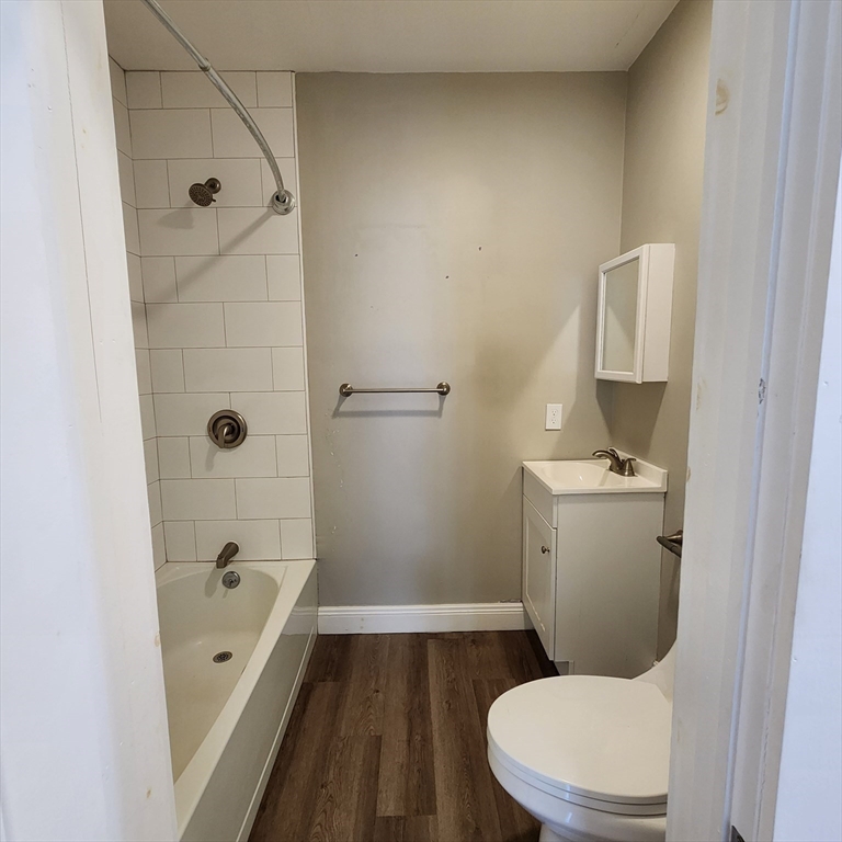 76.5 Maple Street, Unit L Northampton, MA 01062 - Photo 7 of 15