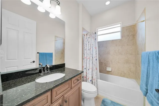 $759,500 | 21106 Torre Del Lago Street, Estero, FL 33928