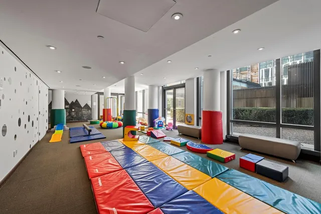 $2,100,000 | 101 Warren Street, Unit 540 | TriBeCa