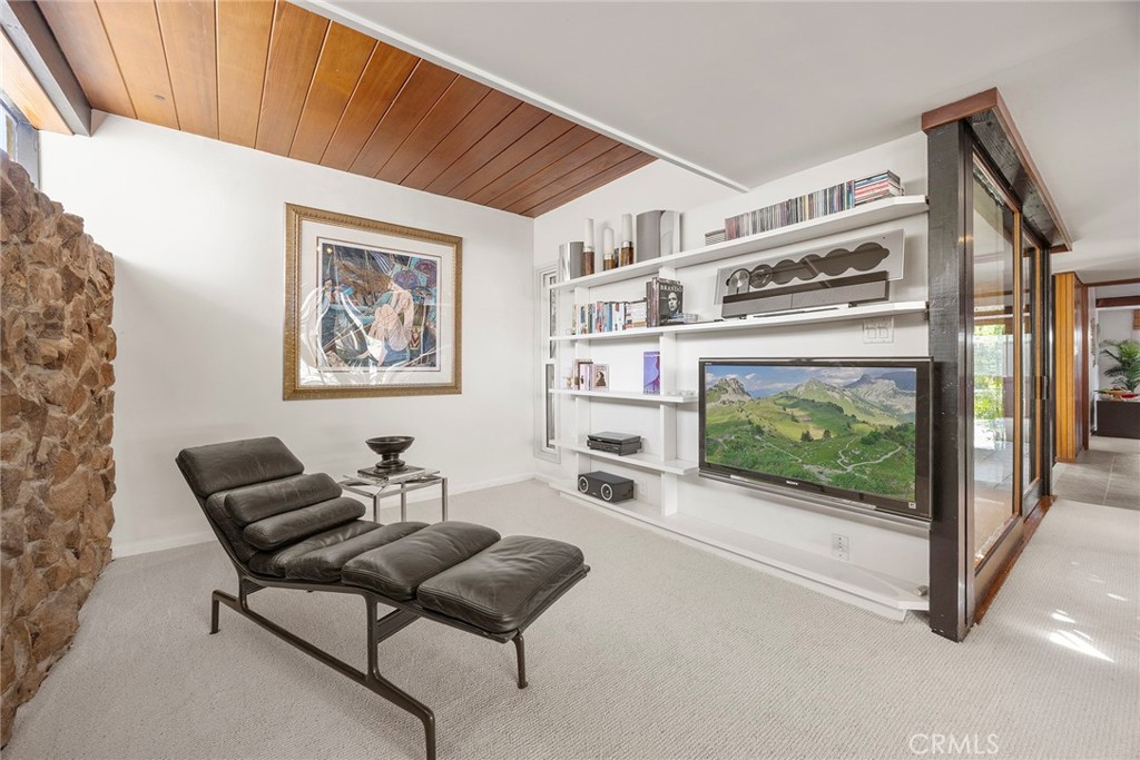 10662 South Crawford Canyon Road North Tustin, CA 92705 - Photo 11 of 49