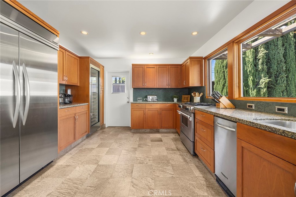 10662 South Crawford Canyon Road North Tustin, CA 92705 - Photo 20 of 49