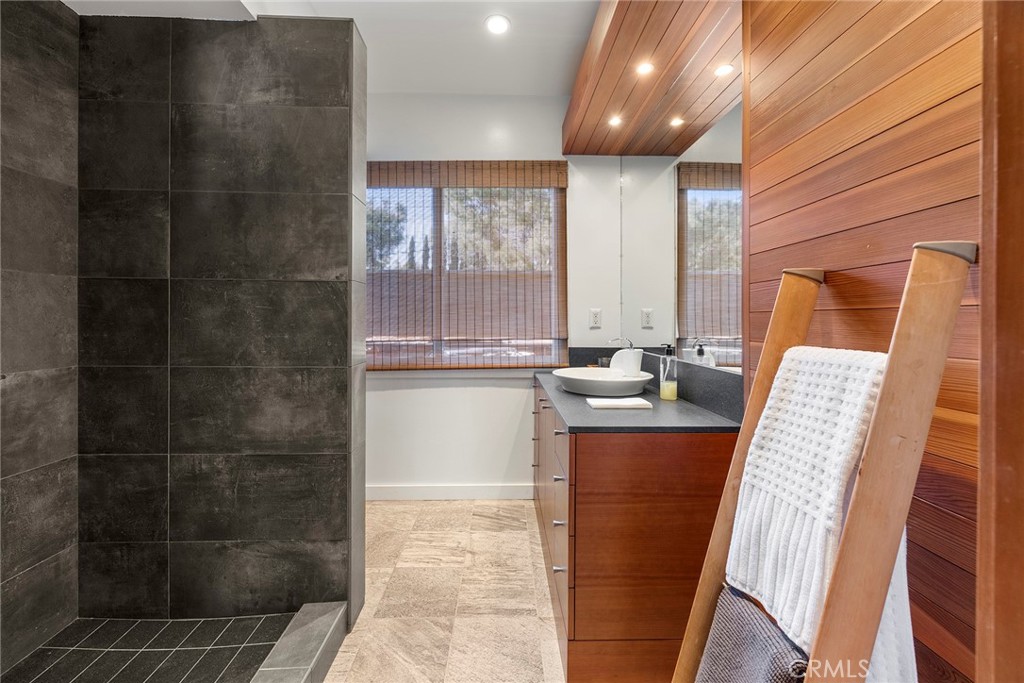 10662 South Crawford Canyon Road North Tustin, CA 92705 - Photo 22 of 49