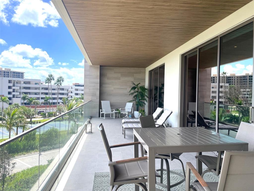 1581 Gulf Of Mexico Drive, Unit 307 Longboat Key, FL 34228 - Photo 37 of 83