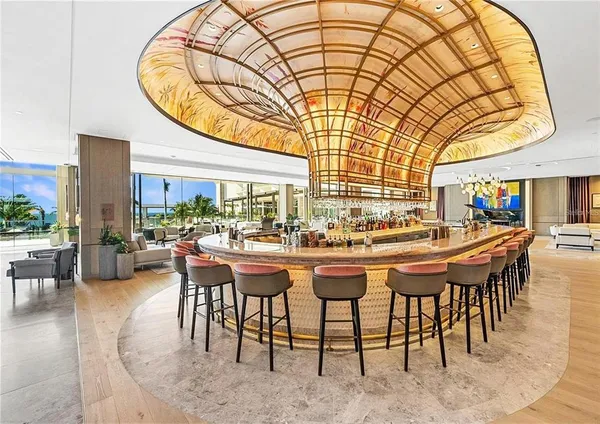 $20,000 | 1581 Gulf Of Mexico Drive, Unit 307, Longboat Key, FL 34228