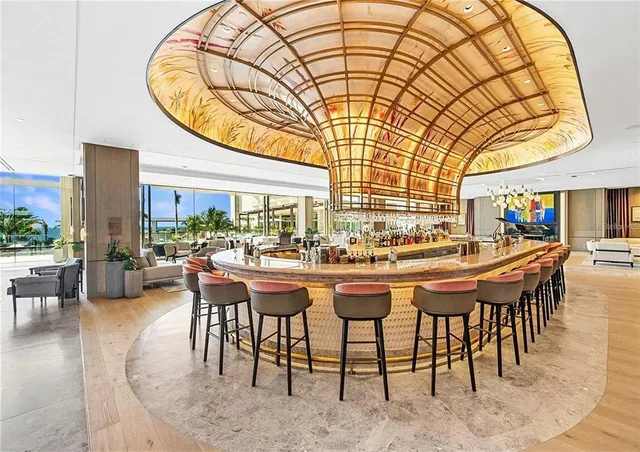 $25,000 | 1581 Gulf Of Mexico Drive, Unit 307, Longboat Key, FL 34228