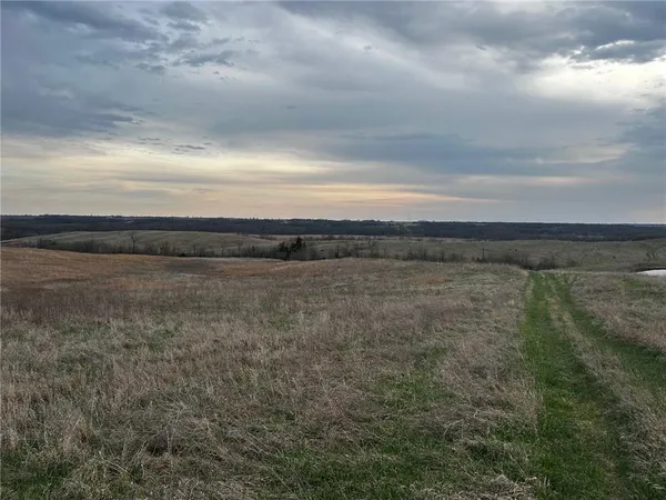 $760,500 | Tbd Northeast Cook Road, Weatherby, MO 64497