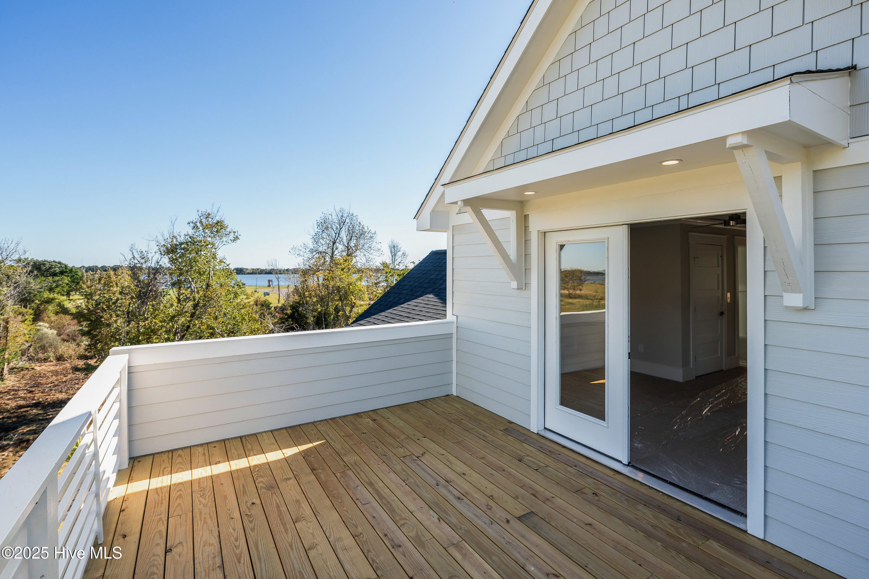 141 Bethea Street Holly Ridge, NC 28445 - Photo 8 of 59 Top deck