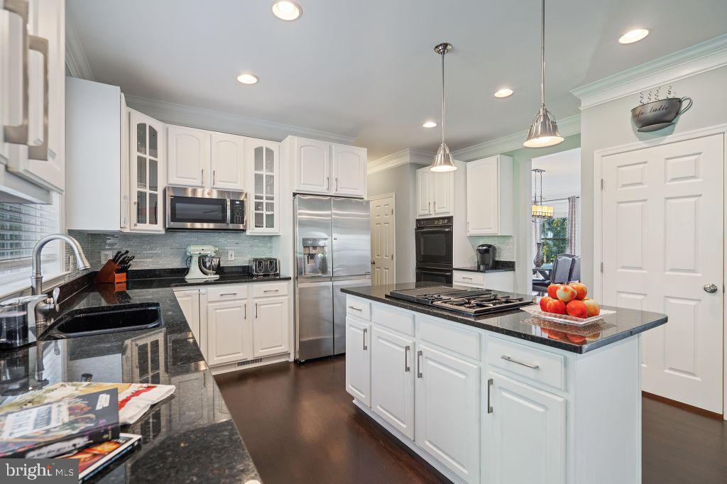 6152 Old Telegraph Road Alexandria, VA 22310 - Photo 2 of 32