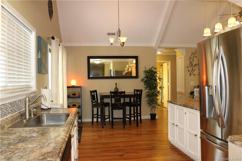 11317 5 Cedars Road Charlotte, NC 28226 - Photo 3 of 24 Gallery Image 3