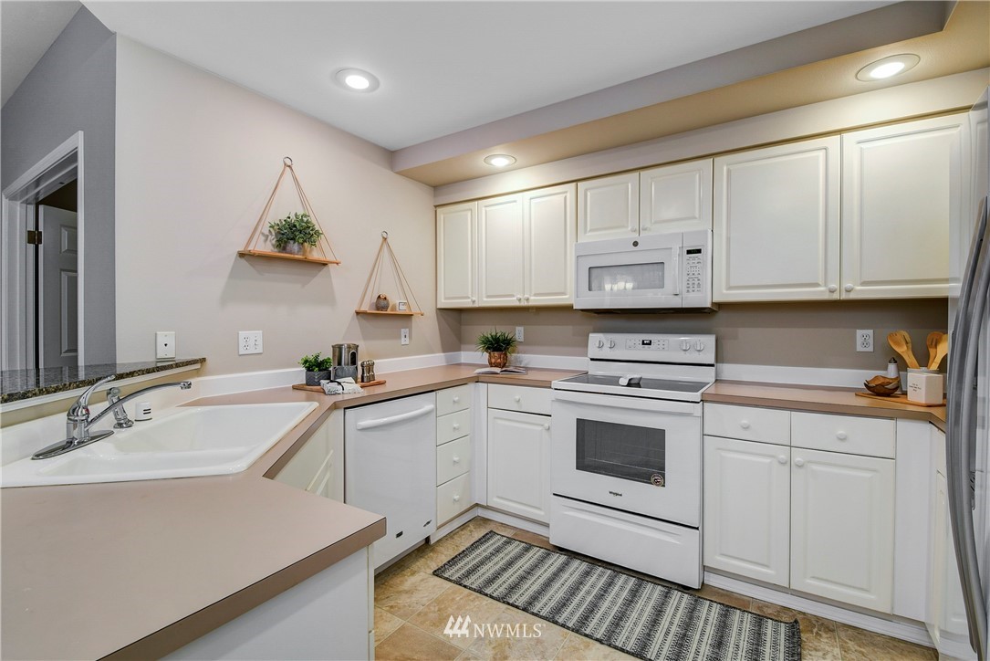 416 228th Street Southwest, Unit 102 Bothell, WA 98021 - Photo 13 of 24 Gallery Image 13