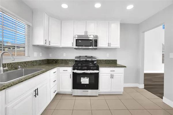$3,200 | 2141 East Nugent Street, Lancaster, CA 93535