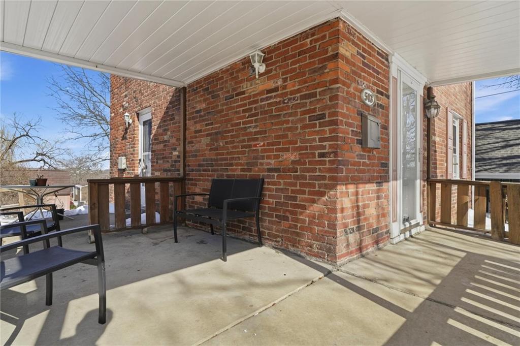 543 Old Farm Road Pittsburgh, PA 15234 - Photo 6 of 44 Gallery Image 6