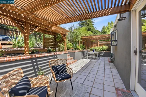 $899,000 | 1056 El Centro Avenue, Oakland, CA 94602