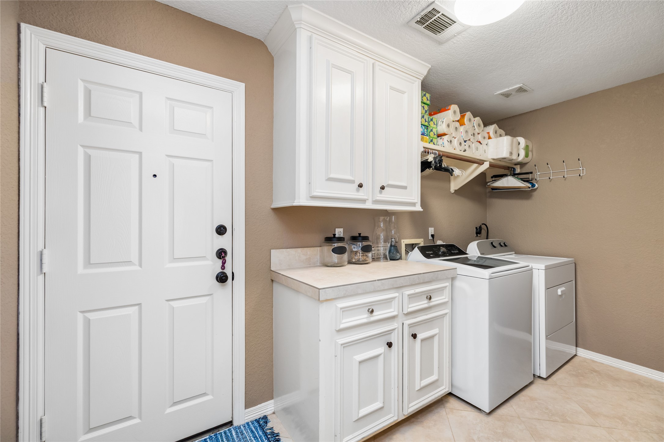 3721 Poets Court Montgomery, TX 77356 - Photo 18 of 29 Laundry room