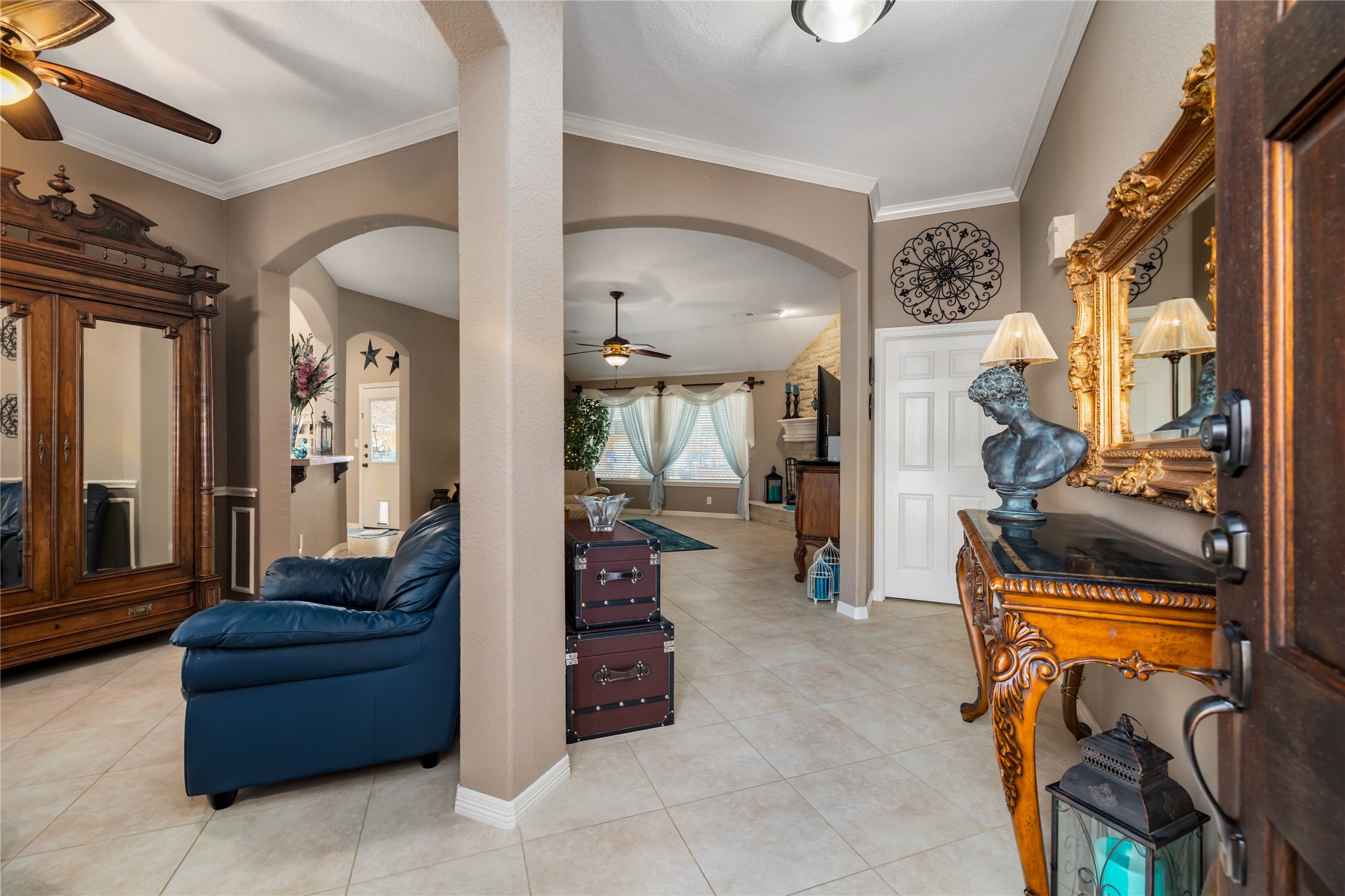 3721 Poets Court Montgomery, TX 77356 - Photo 3 of 29 Front door entry