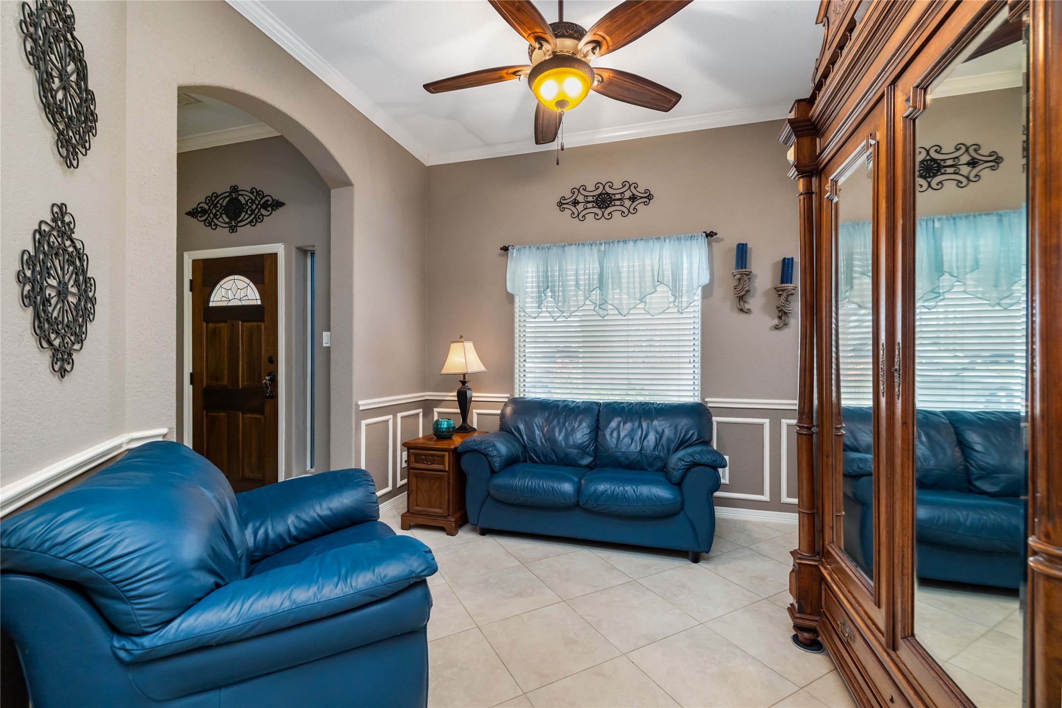 3721 Poets Court Montgomery, TX 77356 - Photo 5 of 29 Dining room looking back at the front door