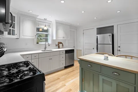 $649,000 | 34 Jason Street, Unit 1, Arlington, MA 02476