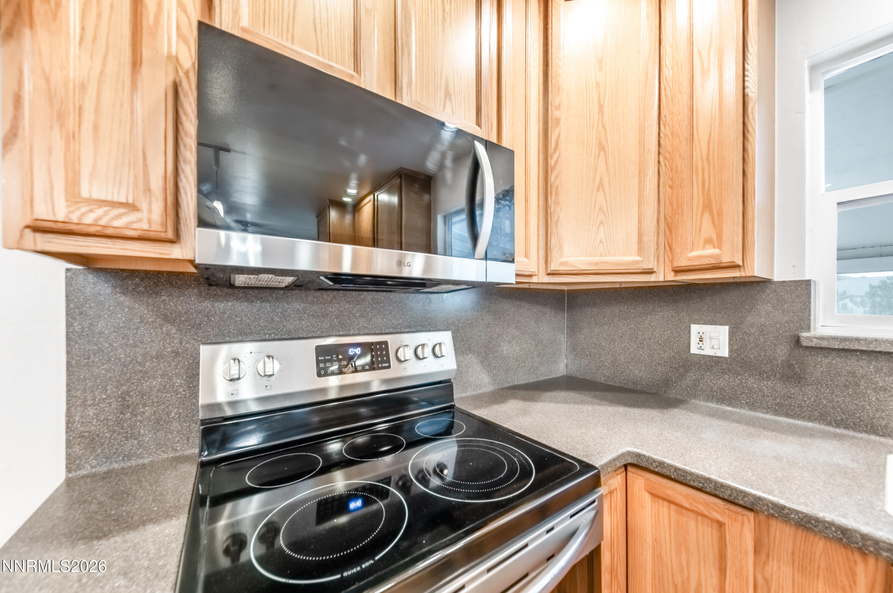 905 Sherman Way Reno, NV 89506 - Photo 13 of 40 S-1025