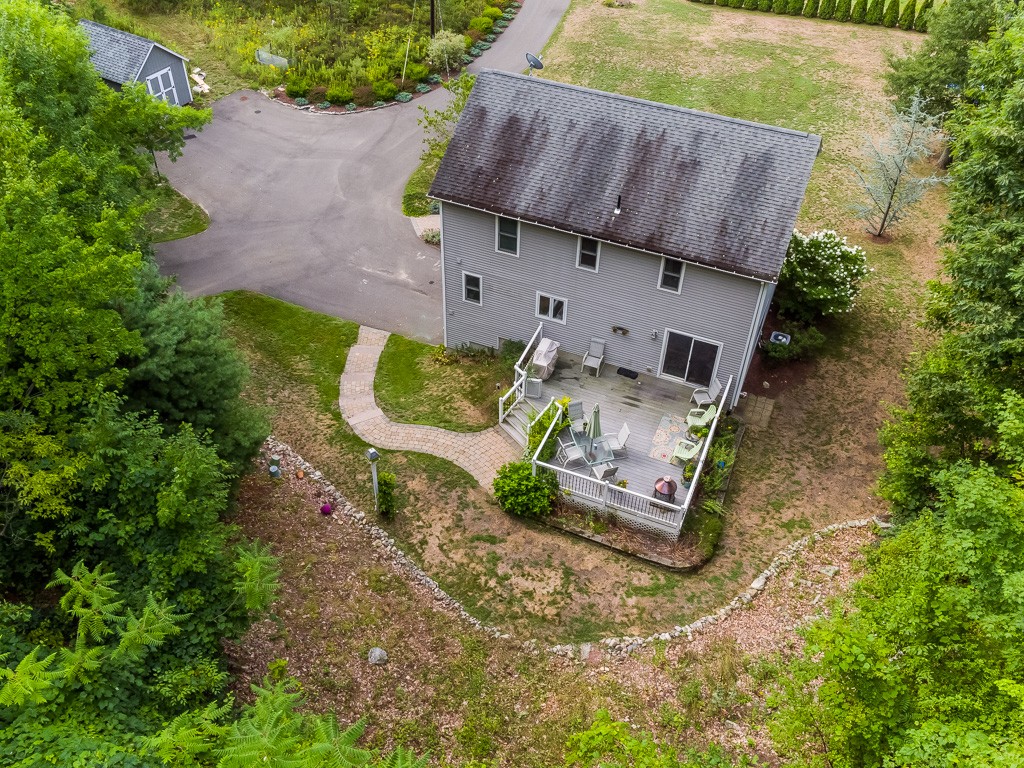 372 Amherst Road Belchertown, MA 01007 - Photo 6 of 30 Gallery Image 6