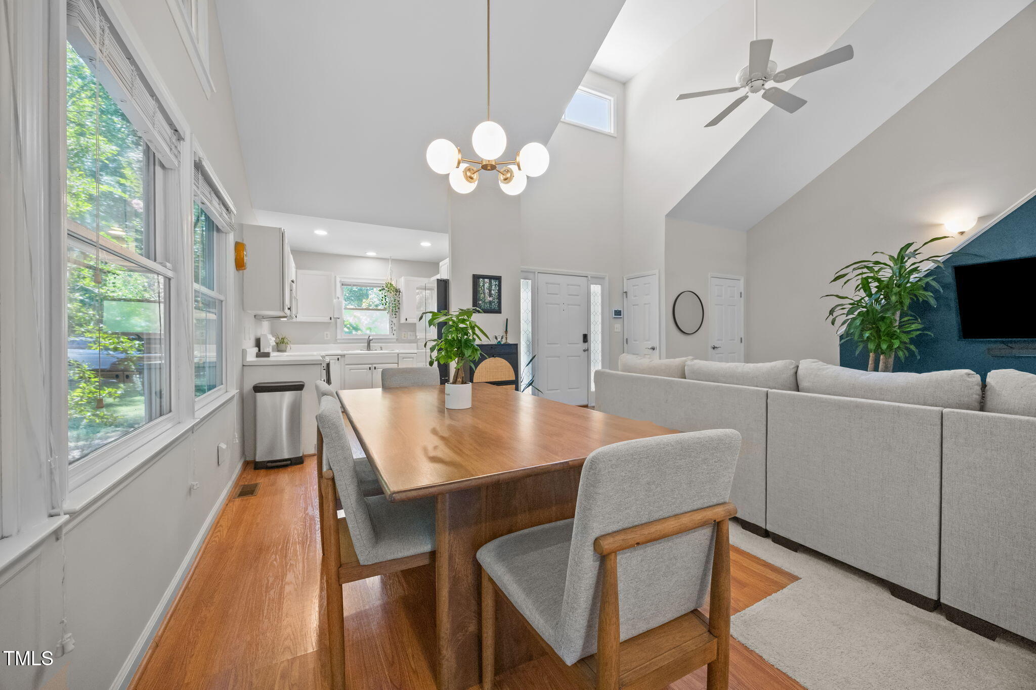 305 McGregor Drive, Unit B Chapel Hill, NC 27514 - Photo 13 of 33 21-web-or-mls-IMG_3709