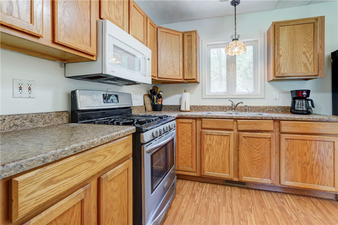 4919 Upper Holley Road Clarendon, NY 14470 - Photo 9 of 50