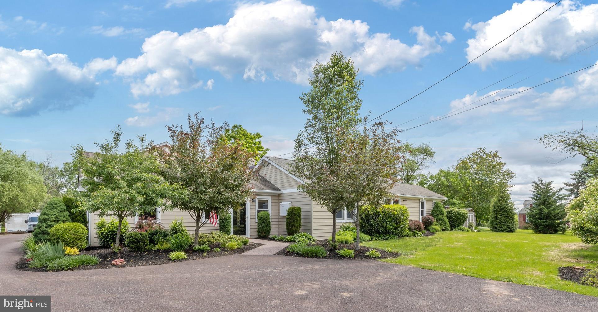 1104 North Pleasantview Road Pottstown, PA 19464 - Photo 1 of 46 Gallery Image 1
