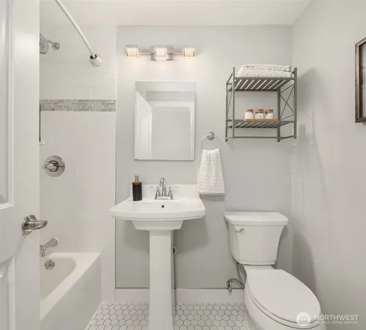 $1,185,000 | 8004 203rd Place Southwest, Edmonds, WA 98026