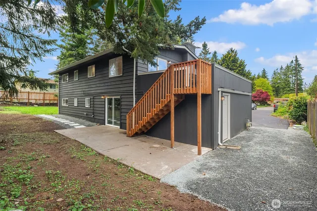 $1,185,000 | 8004 203rd Place Southwest, Edmonds, WA 98026