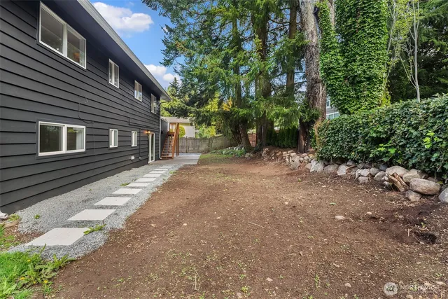$1,185,000 | 8004 203rd Place Southwest, Edmonds, WA 98026