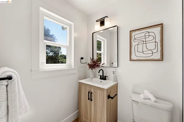 $1,275,000 | 1665 Highland Boulevard, Hayward, CA 94542