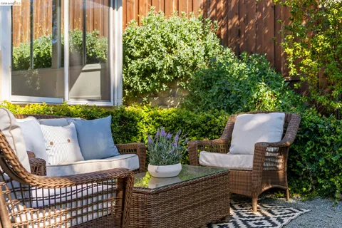 $1,275,000 | 1665 Highland Boulevard, Hayward, CA 94542