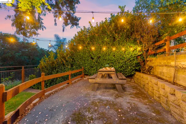 $1,275,000 | 1665 Highland Boulevard, Hayward, CA 94542