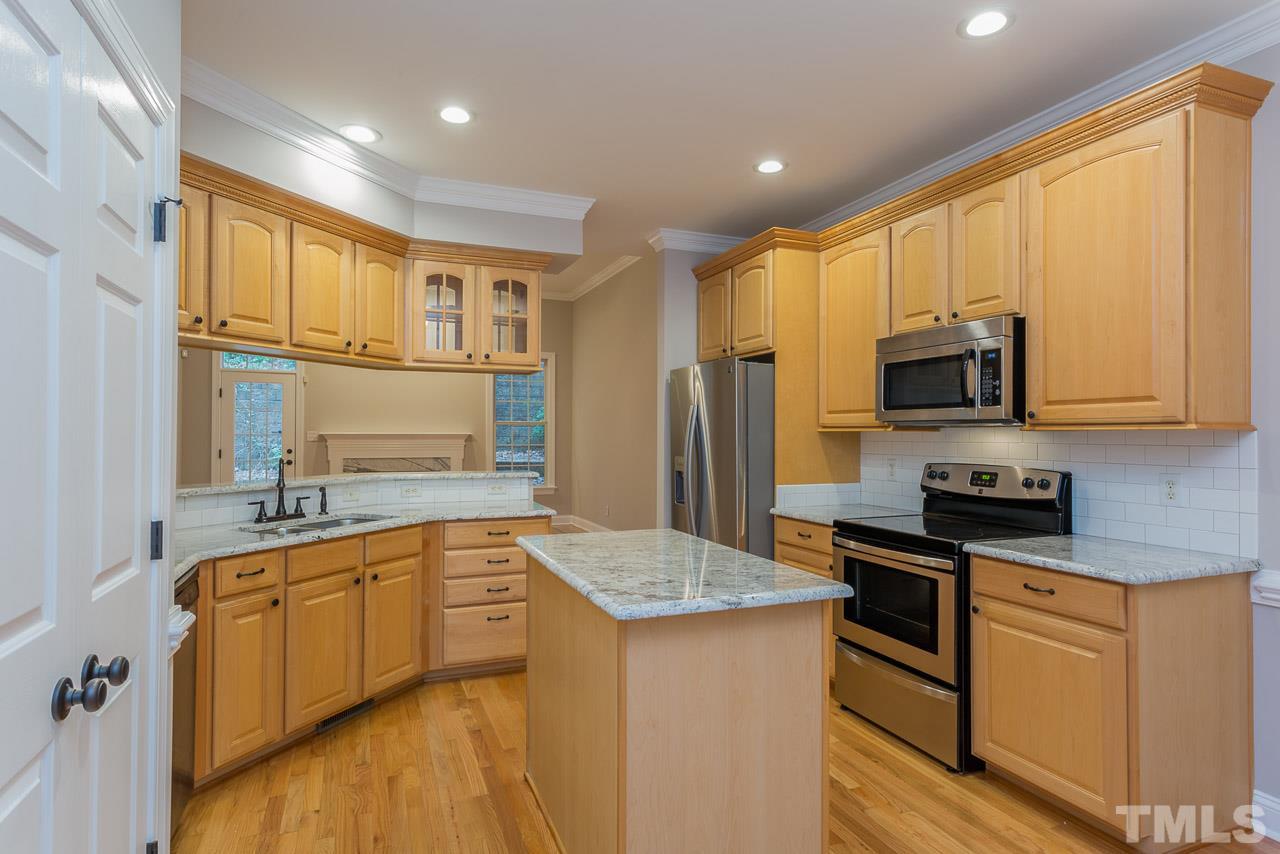 4205 Norman Ridge Lane Raleigh, NC 27613 - Photo 4 of 25