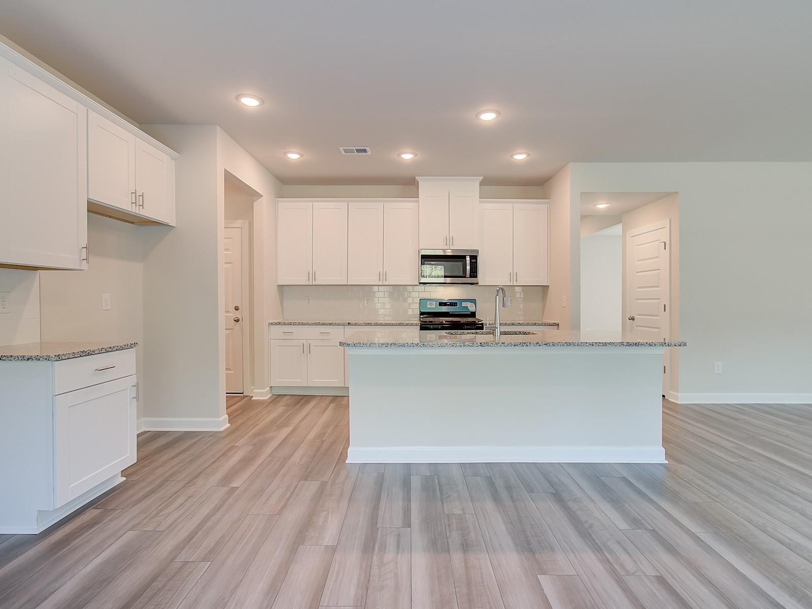 118 Layken Drive Fountain Inn, SC 29644 - Photo 9 of 36 Gallery Image 9