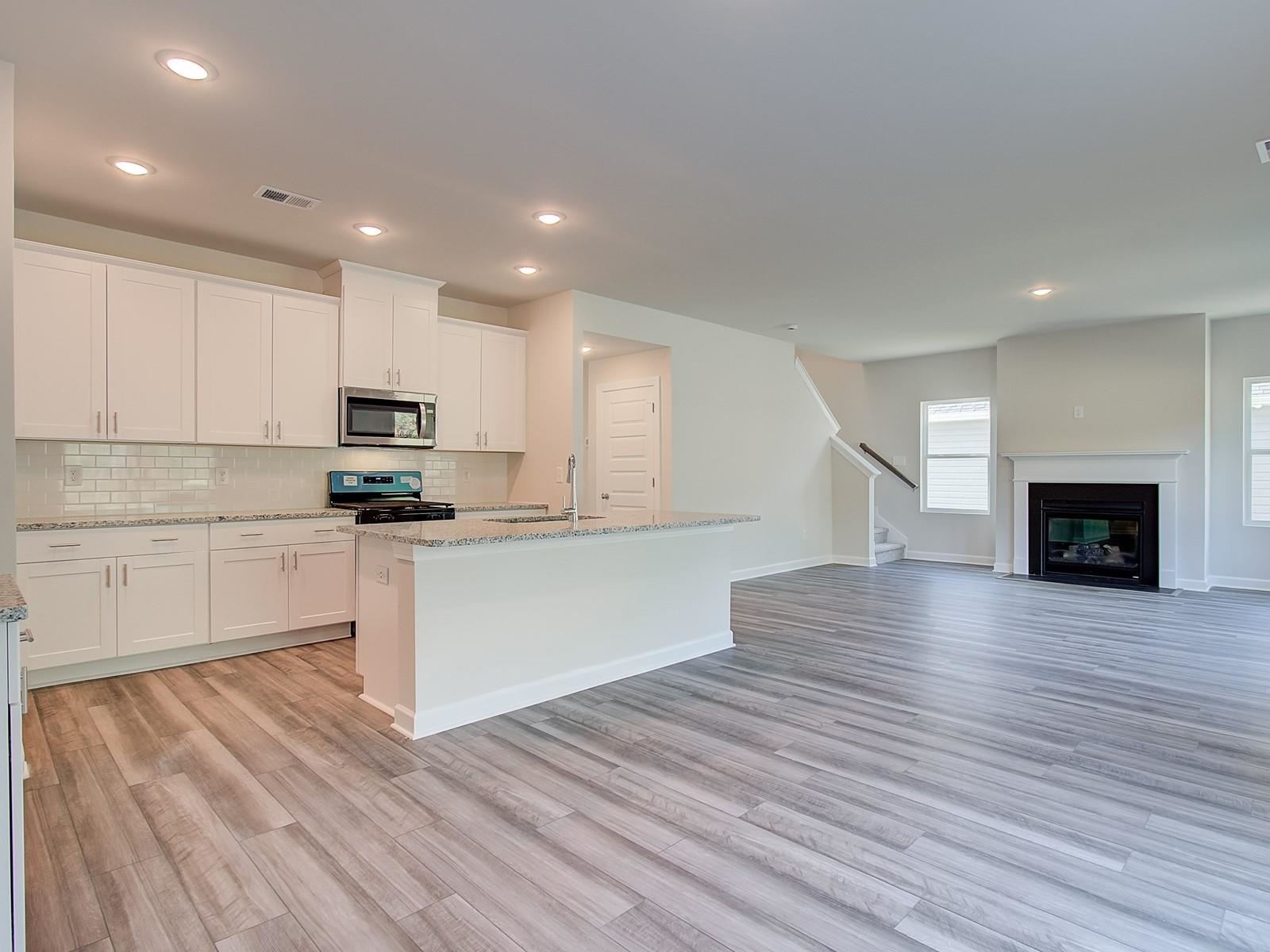 118 Layken Drive Fountain Inn, SC 29644 - Photo 10 of 36 Gallery Image 10