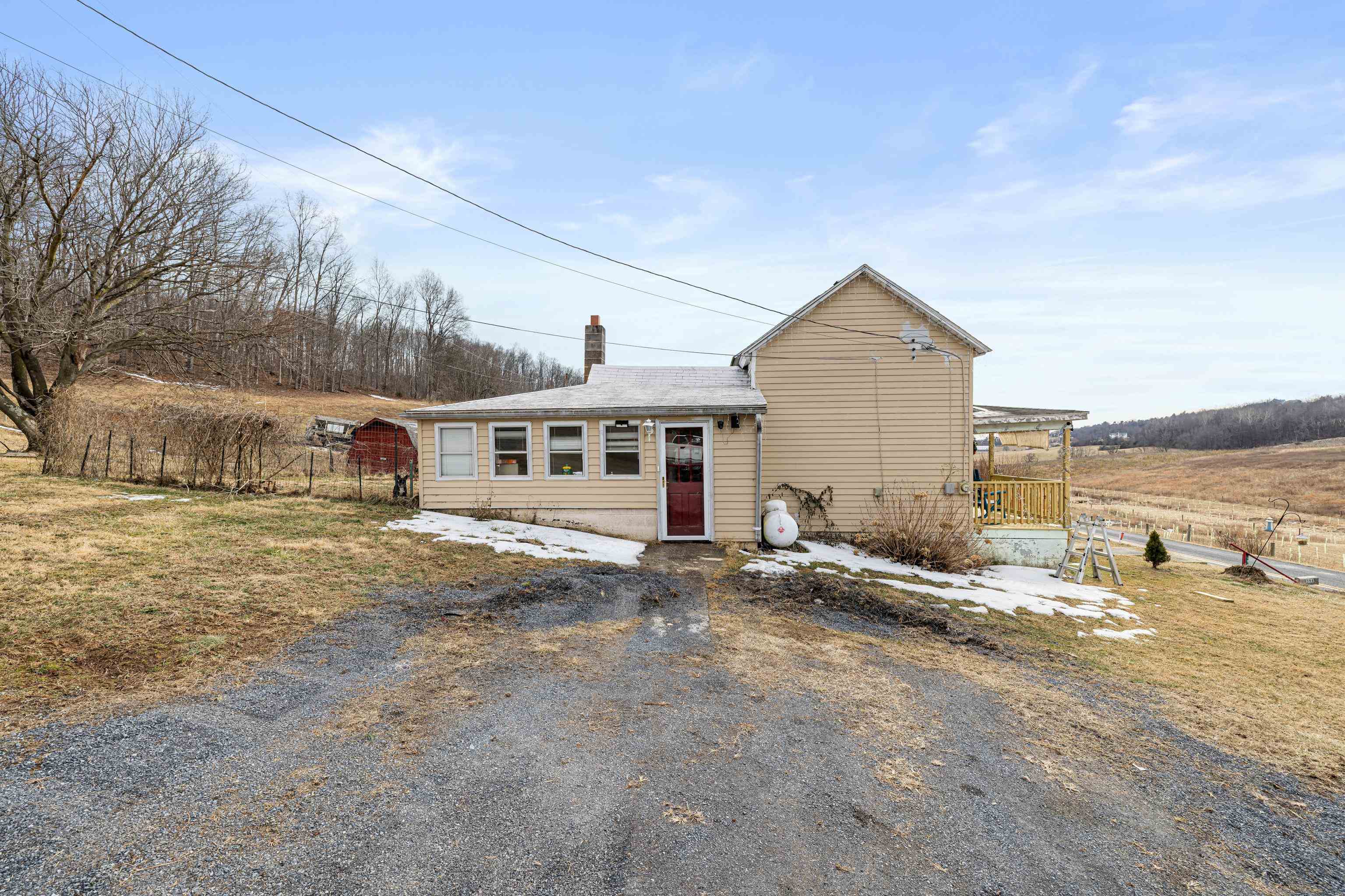 394 Ridge Road Raphine, VA 24472 - Photo 5 of 46 a view of a house with backyard and sitting area