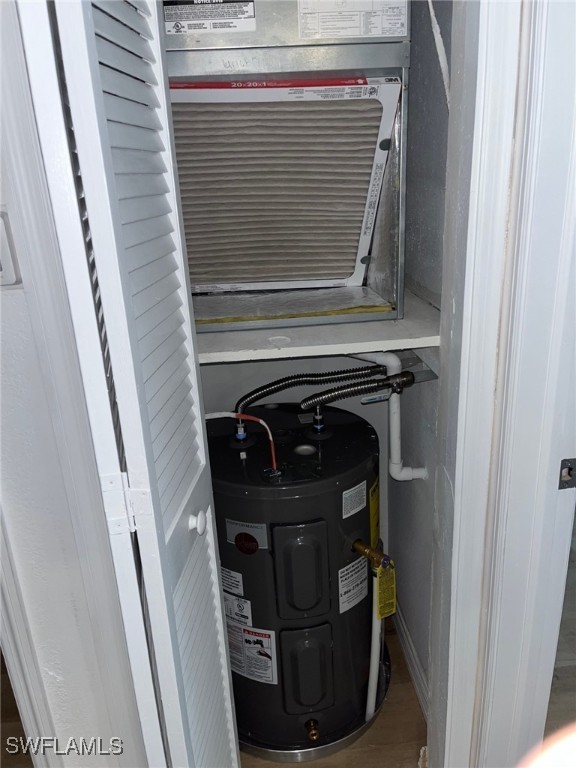 16881 Davis Road, Unit 713 Fort Myers, FL 33908 - Photo 25 of 29 a close view of appliances