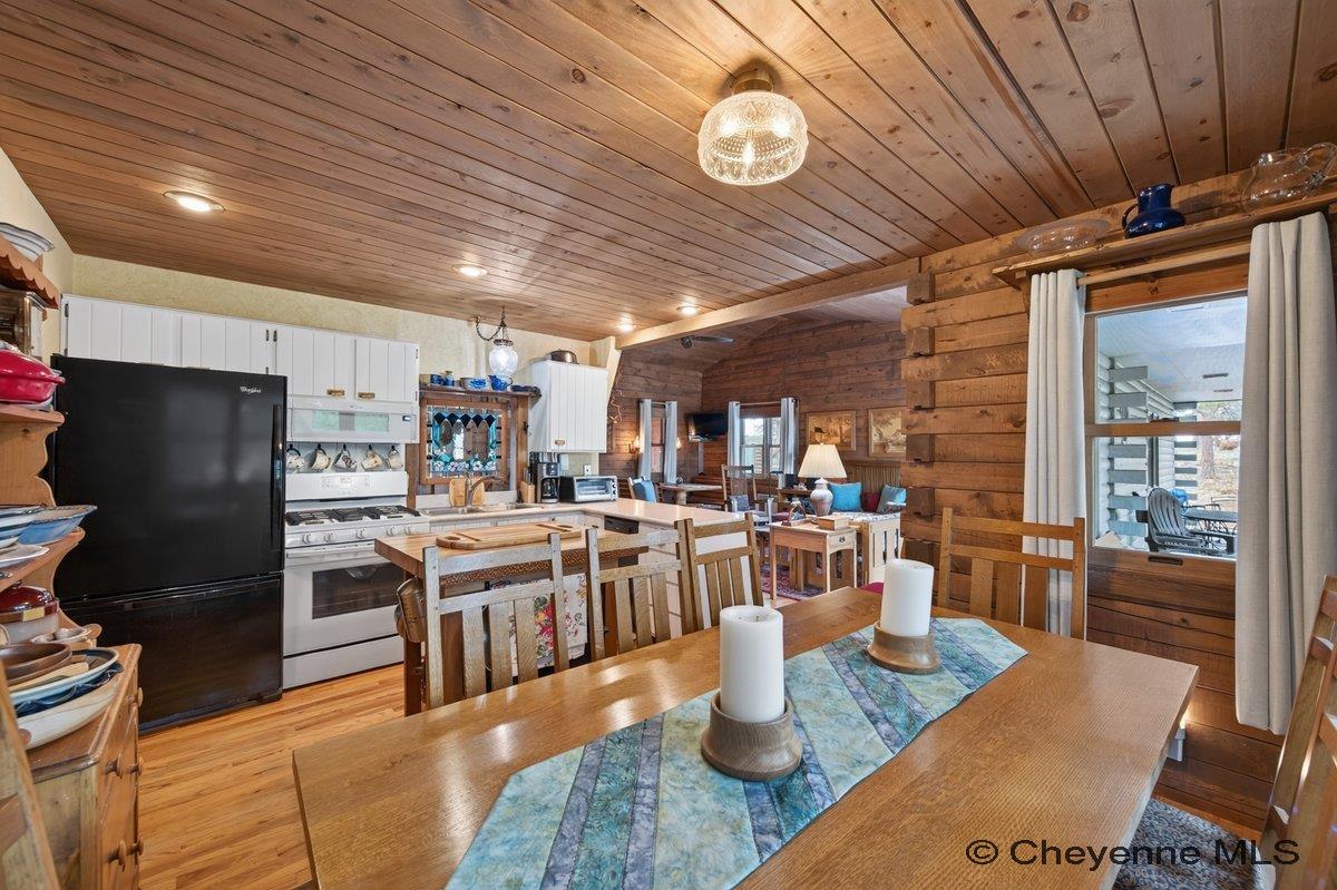 200 Alta Vista Road Granite Canon, WY 82059 - Photo 15 of 36 Gallery Image 15
