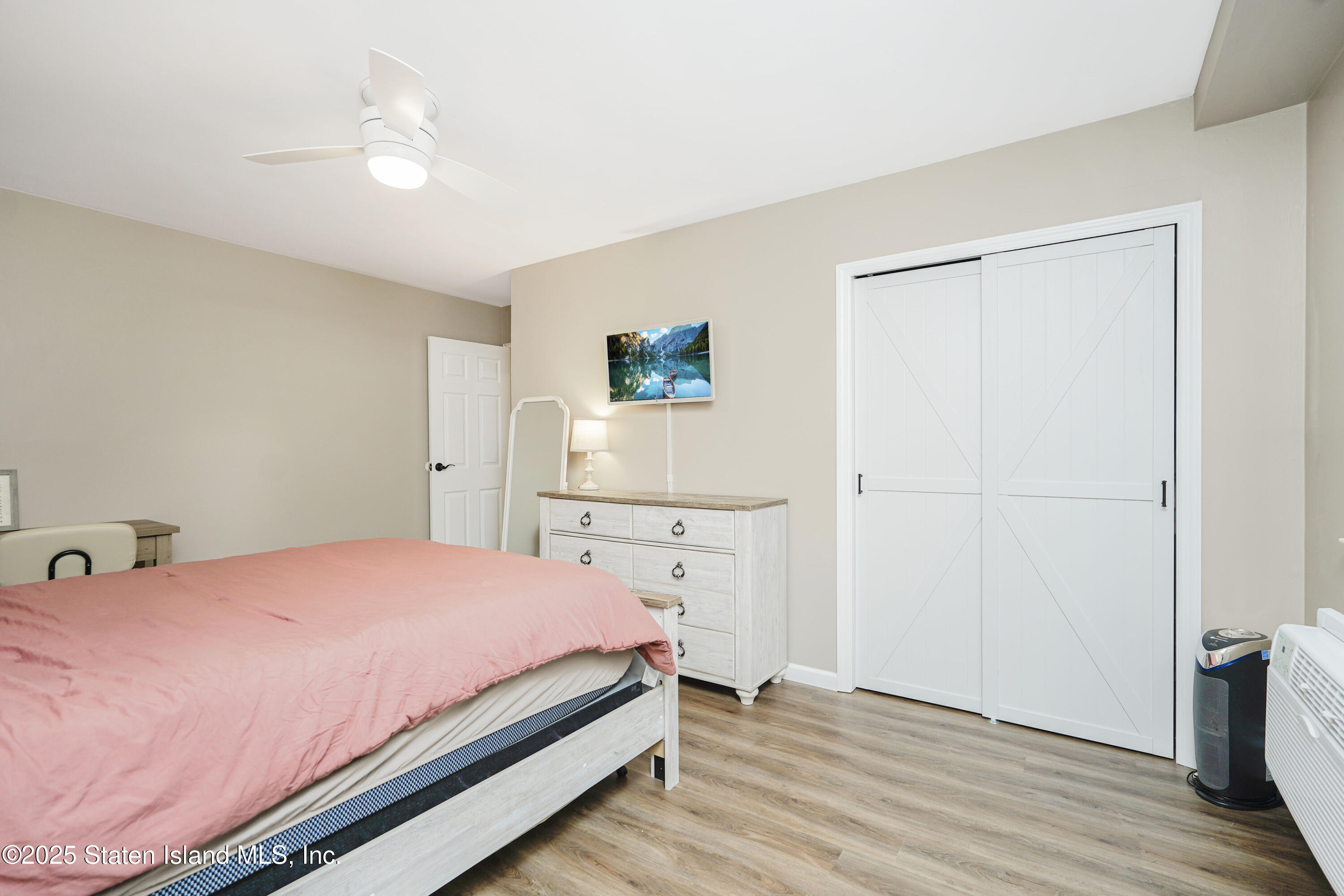 3747 Amboy Road, Unit 1A Staten Island, NY 10308 - Photo 17 of 23 IMG_4894