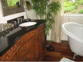 6981 Lone Star Road Kingsport, TN 37660 - Photo 17 of 24 Guest Bath