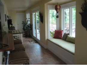 6981 Lone Star Road Kingsport, TN 37660 - Photo 10 of 24 Sitting Area off Kitchen