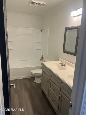 $1,800 | 115 Larry Street, Lafayette, LA 70506