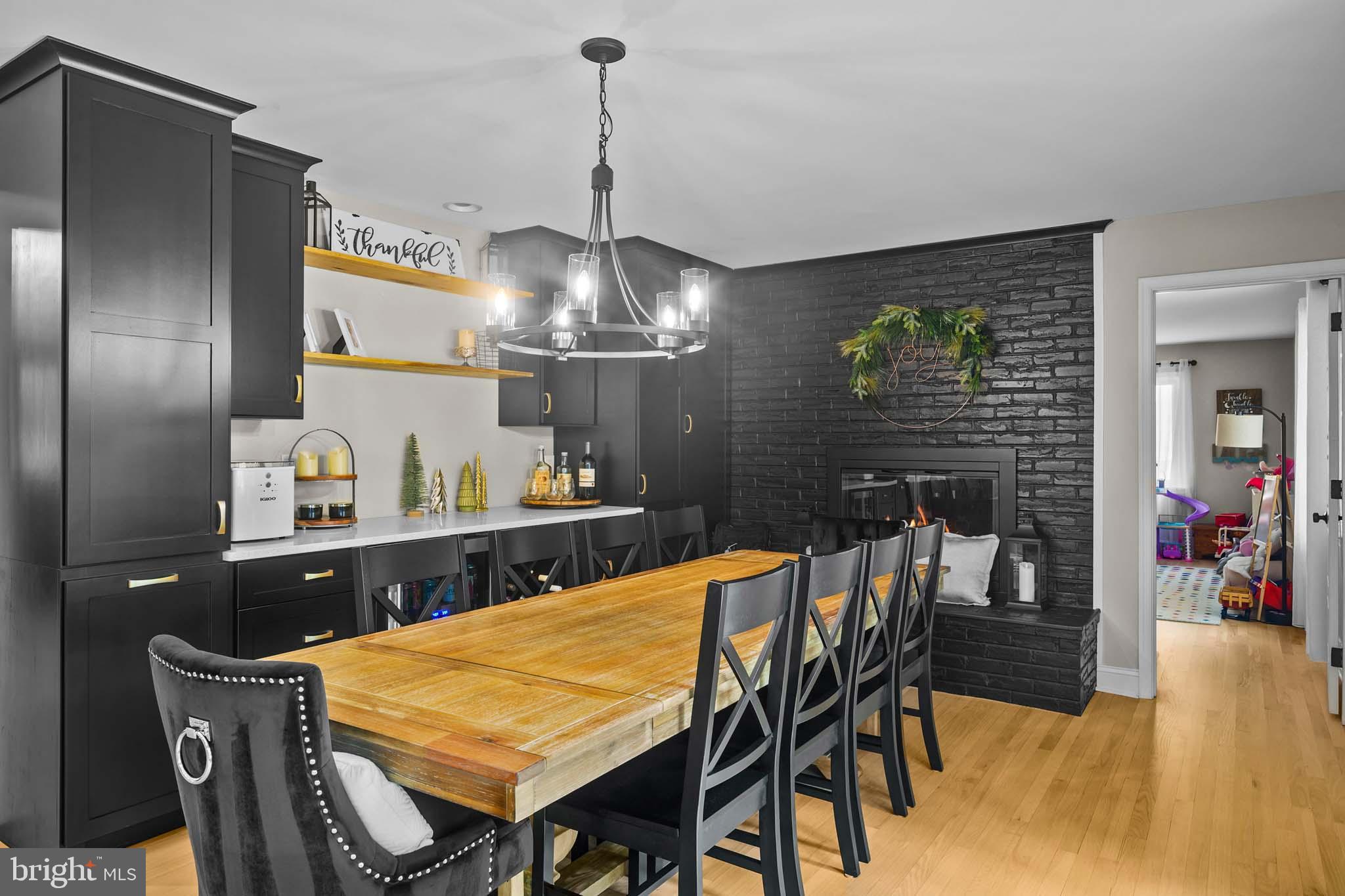 122 Hitching Post Drive Wilmington, DE 19803 - Photo 42 of 64 a view of a dining room with furniture