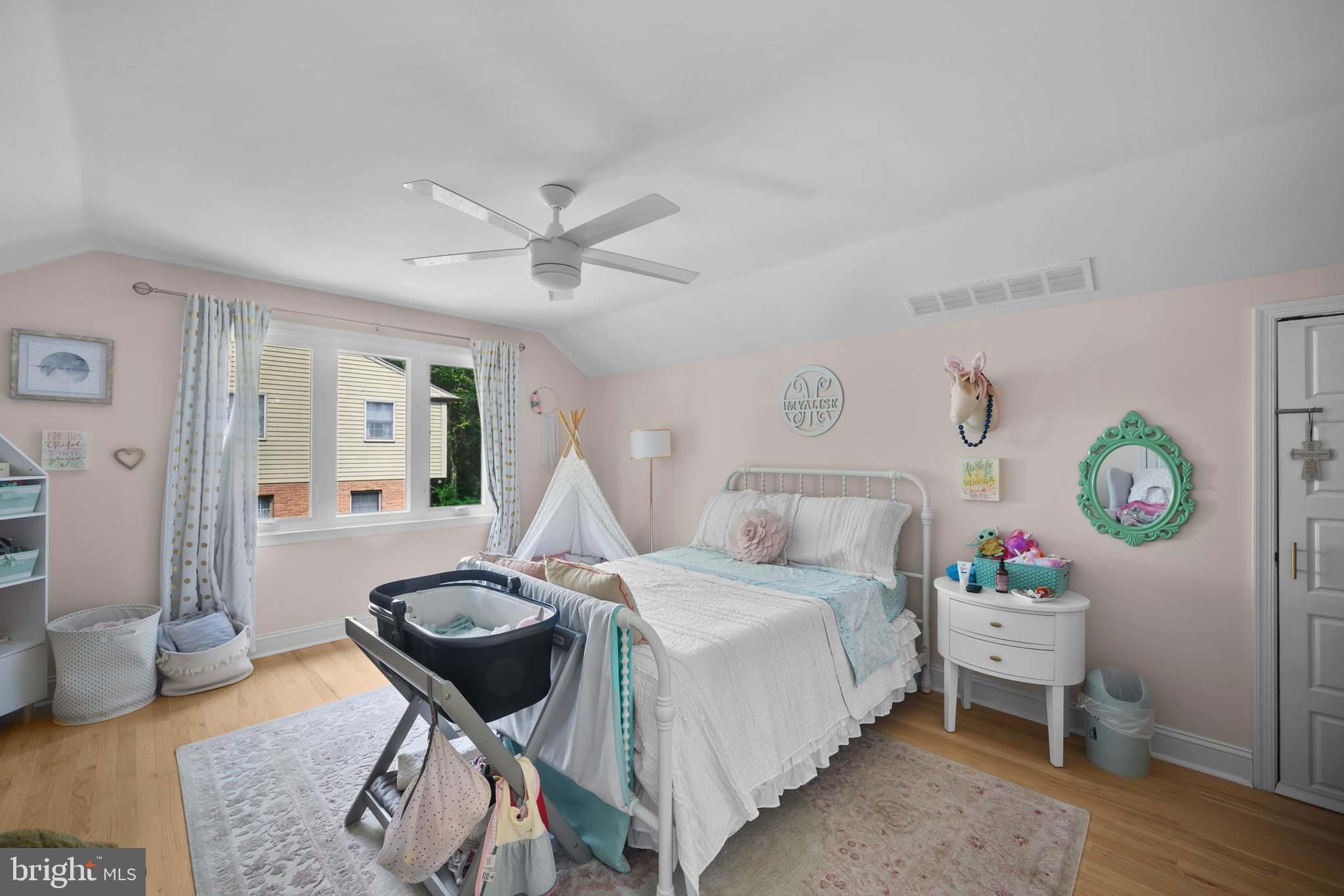 122 Hitching Post Drive Wilmington, DE 19803 - Photo 51 of 64 a bedroom that has a bed and a table in it