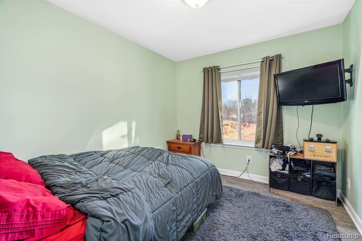 8982 Lee Road Brighton, MI 48116 - Photo 30 of 35 Gallery Image 30
