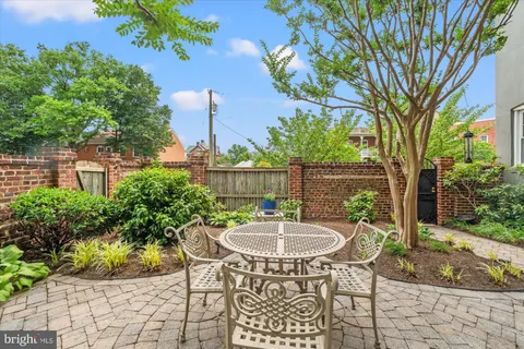 $1,490,000 | 539 South Columbus Street, Alexandria, VA 22314
